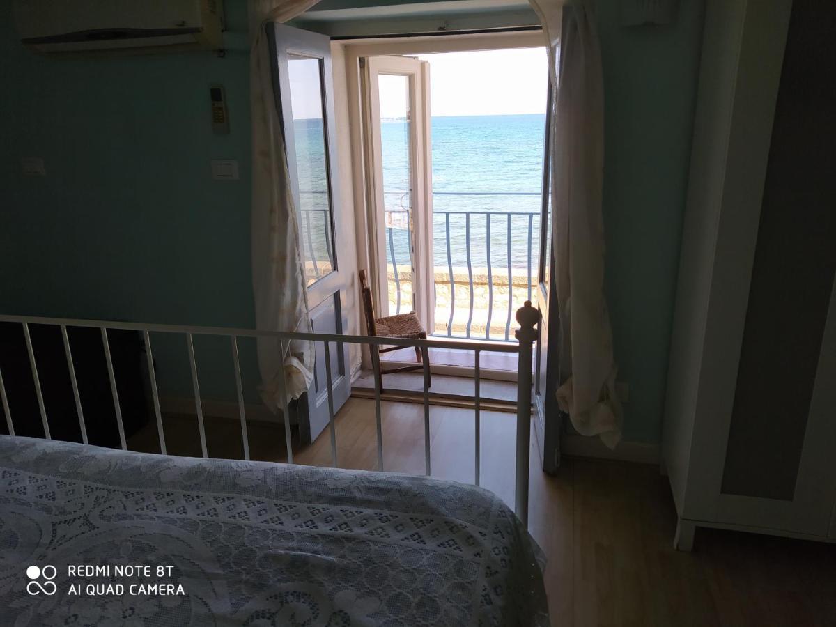 גיארדיני נאקסוס La Casetta Azzurra Naxos מראה חיצוני תמונה
